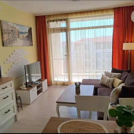 Apartment белия делфин каваци Greeenlife *